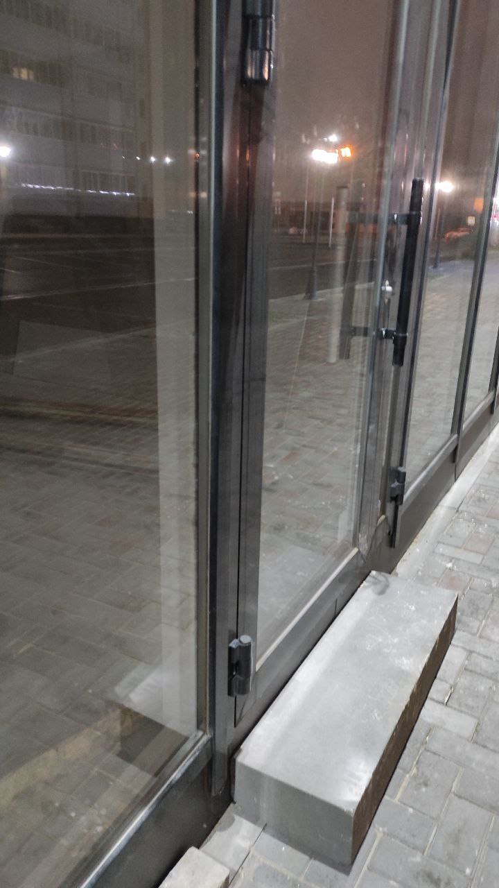 Алюминиевые противопожарные двери для коммерческого помещения